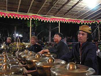 The bonang section of a gamelan orchestra. Photograph by Honggo Utomo, Manyaran, Central Java,  June 2007.